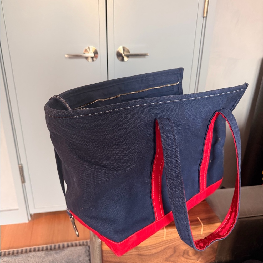 Chic Pet Carrier Tote - Blue and Red - Picture 8 of 9
